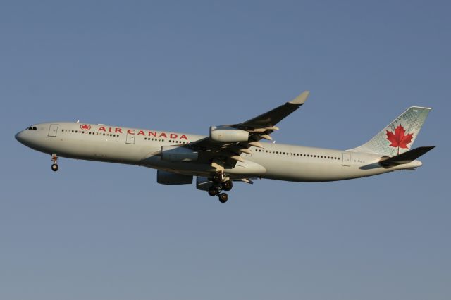 Airbus A340-300 (C-FYLG) - September 5, 2005 - arrived at Toronto