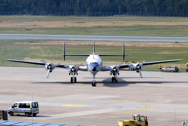 Lockheed EC-121 Constellation (HB-RSC)