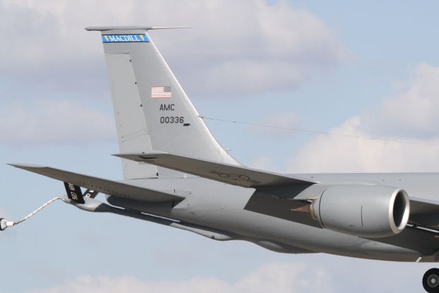 Boeing C-135FR Stratotanker (60-0336) - A KC-135 Stratotanker (60-0336) from 6th Air Mobility Wing-927th Air Refueling Wing at MacDill Air Force Base performs touch and go manuevers at Sarasota-Bradenton International Airport