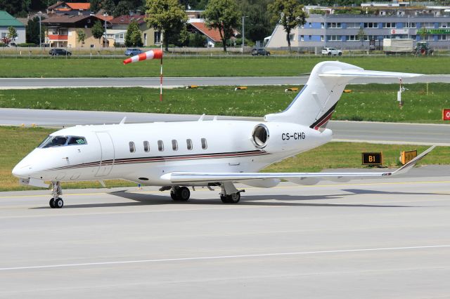 Canadair Challenger 350 (CS-CHG)