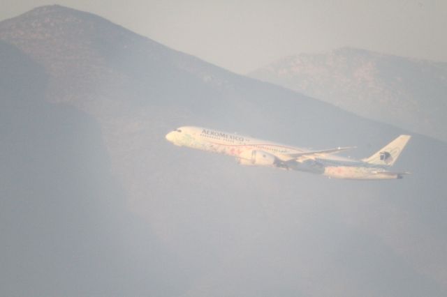Boeing 787-9 Dreamliner (XA-ADL) - DEPARTURE FROM 27 MMTJ