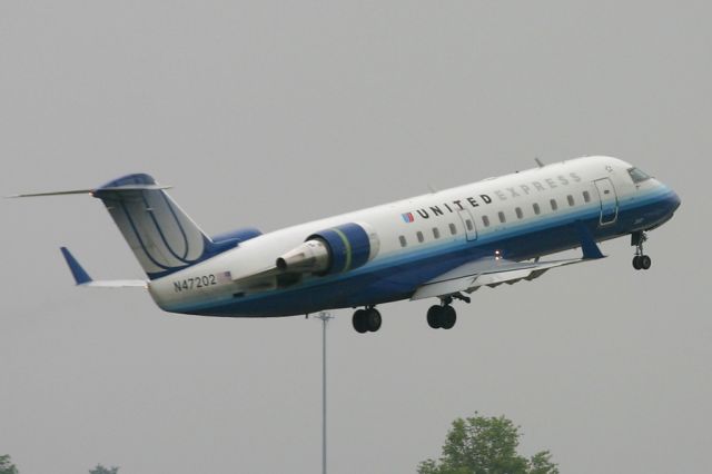 Canadair Regional Jet CRJ-200 (N47202)