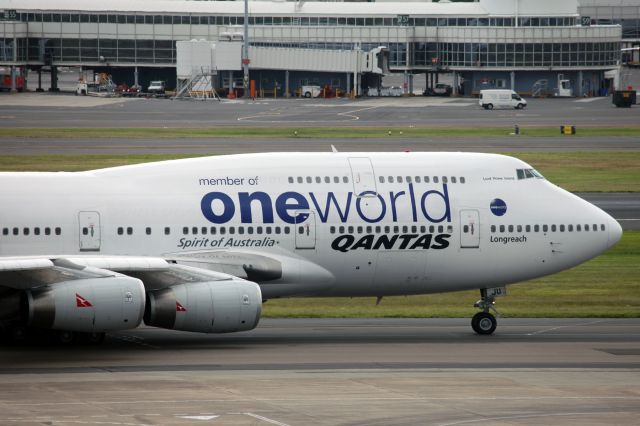 Boeing 747-400 (VH-OJU)