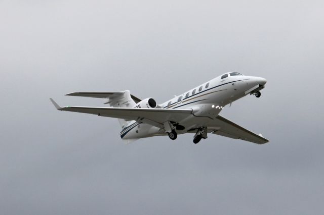 Embraer Phenom 300 (N300GV) - An IBW Air Services Phenom 300 seen at KTOL on 27 Oct 2016.