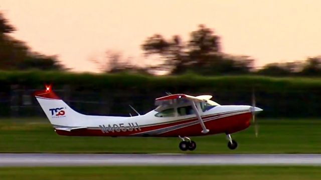 Cessna Skylane RG (N405JH)