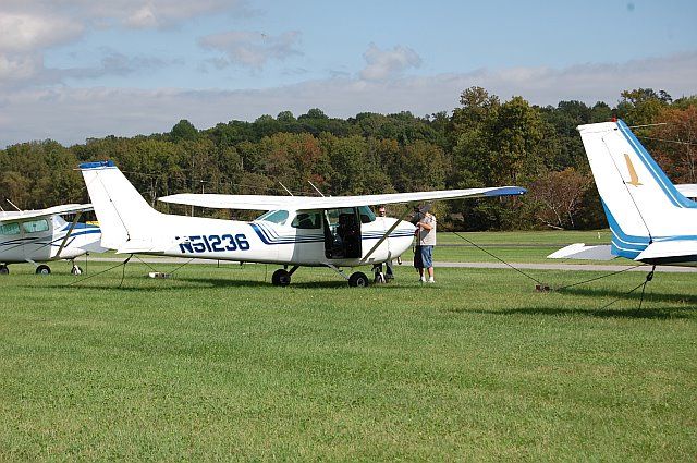 Cessna Skyhawk (N51236)