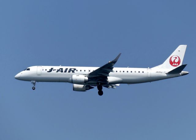 Embraer ERJ-190 (JA251J) - Tokyo-Haneda(HND) R/W34L (2018/04/20)