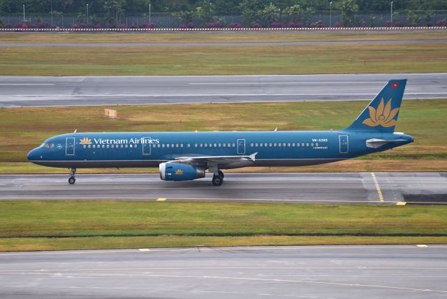 Airbus A321 (VN-A393)