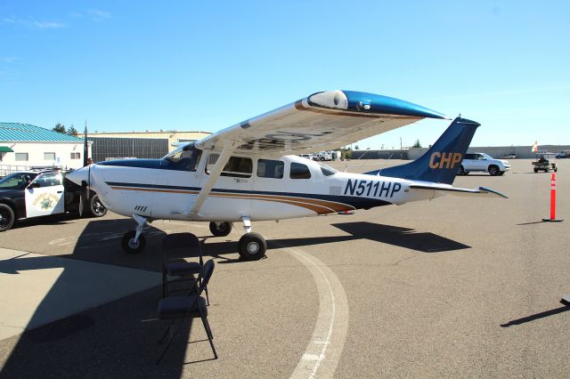 Piper Dakota / Pathfinder (N511HP) - KO85 - Benton Field, Redding Oct 1 2017 California Highway Patrol "Air 11" Cessna 206 Stationaire at the Benton Field Airshow. Serial T20608251 LYCOMING TI0-540 SER (Reciprocating) Horsepower: 310