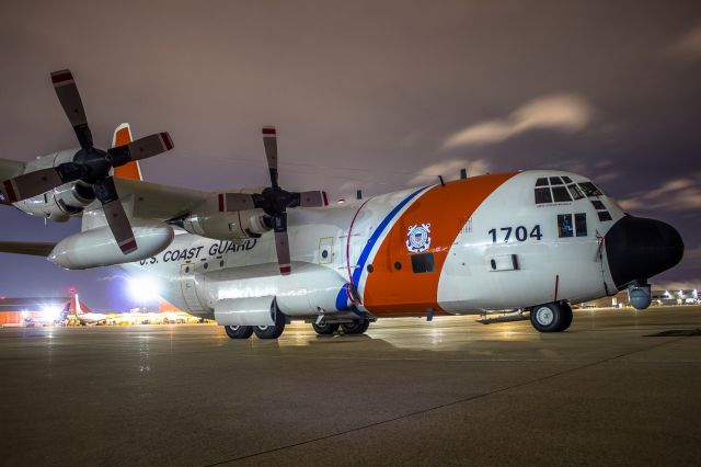 Lockheed C-130 Hercules —