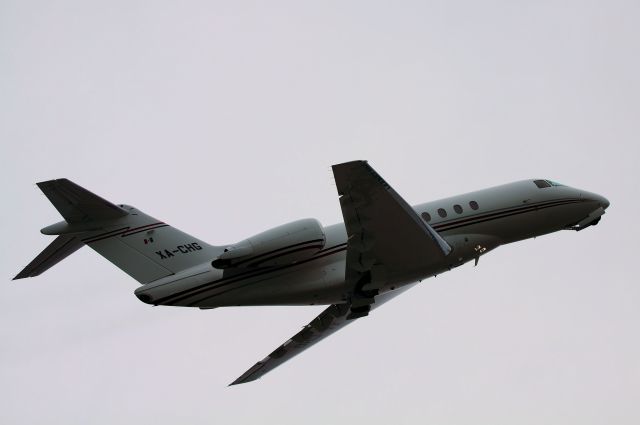 Hawker Beechcraft 4000 (XA-CHG)