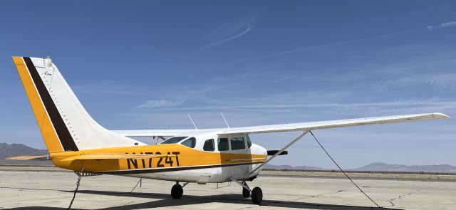 Cessna Centurion (N1724T)