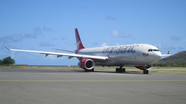 Airbus A330-300 (G-VSXY)