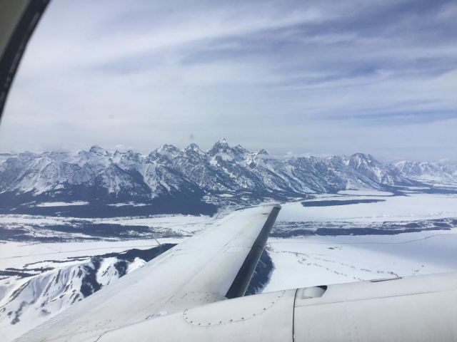 Beechcraft Super King Air 200 (N212EJ) - Climbing out of Jackson Wyoming, Wednesday afternoon March 25,2019