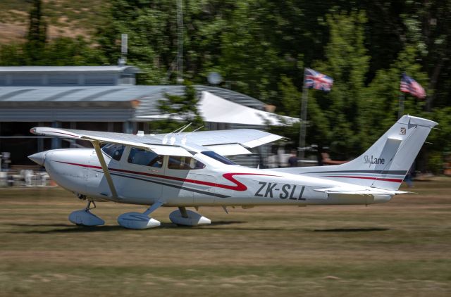 Cessna Skylane (ZK-SLL)