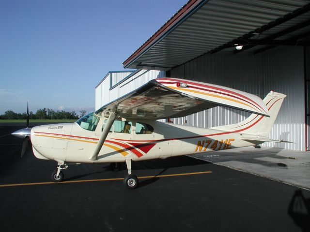Cessna Centurion (N7411E) - 1960 Cessna 210