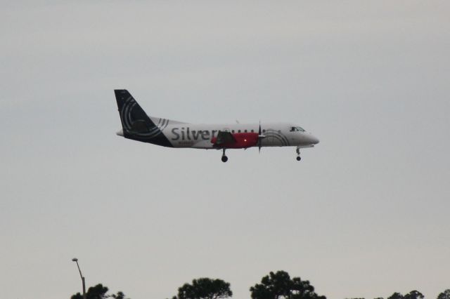 Saab 340 (N346AG) - Silver Flight 3977 (N346AG) arrives at Orlando International Airport following a flight from Southwest Florida International Airport