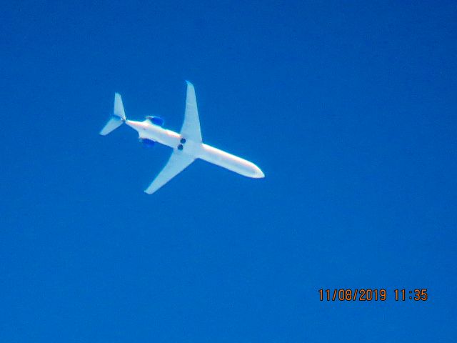 Canadair Regional Jet CRJ-700 (N543GJ)