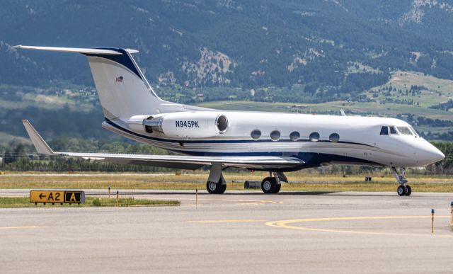 Gulfstream American Gulfstream 2 (N945PK) - Love classic biz jets. GII-B