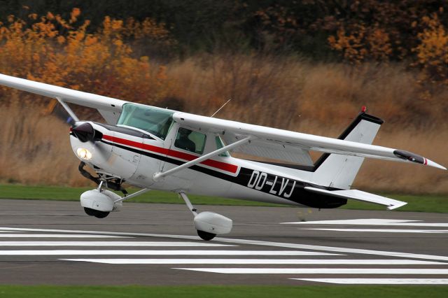 Cessna 152 (OO-LVJ)