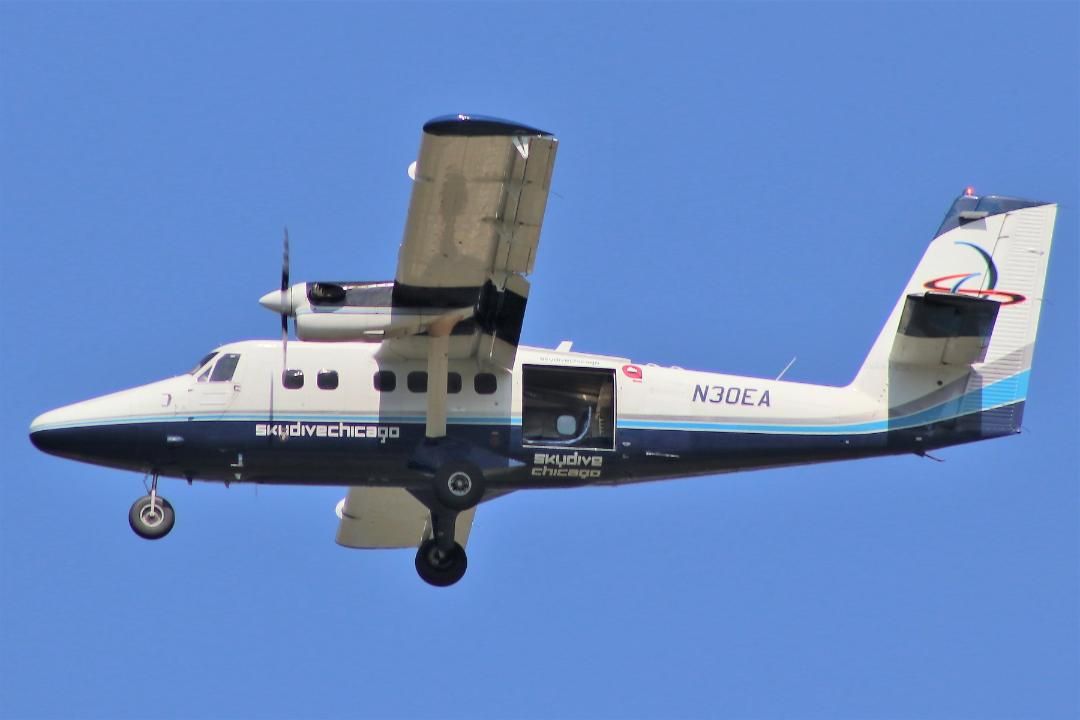 De Havilland Canada Twin Otter (N30EA)