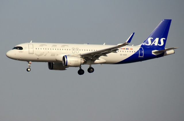 Airbus A320neo (SE-ROH)