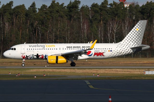 Airbus A320 (EC-MEQ)