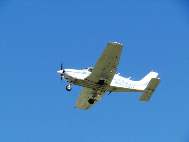 Piper Cherokee Arrow (N80853) - Taking off RWY 26L