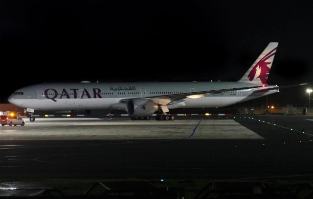 BOEING 777-300ER (A7-BEK) - On Apron 9... Night Shot