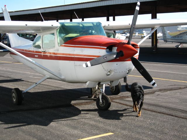 Cessna Skylane (N301JC) - Aspen flying club's Turbo 182 in spring 2006, Centennial, Colorado