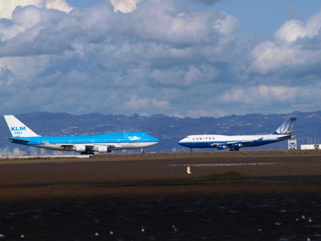 Boeing 747-400 (PH-BFY)