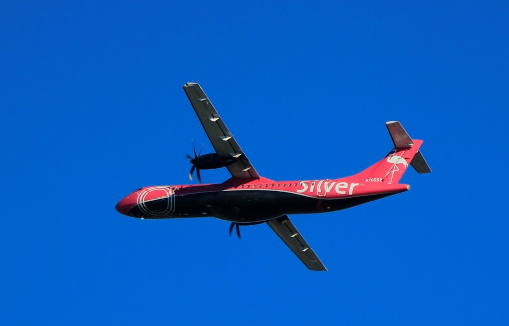 Aerospatiale ATR-72-600 (N700SV) - 12/23/22 departing from Rwy 35L