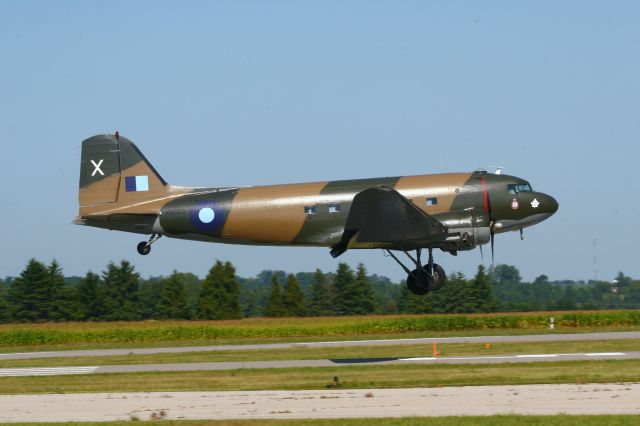 Douglas DC-3 (C-GDAK)