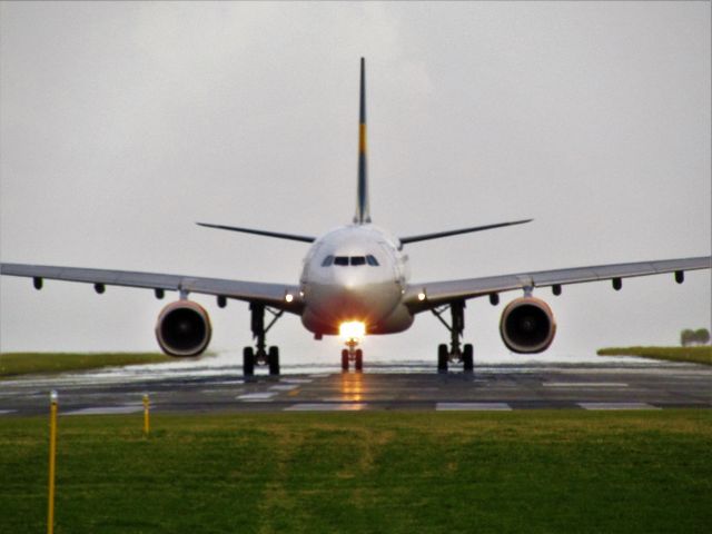 Airbus A330-200 (G-MLJL)