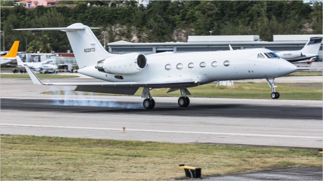 Gulfstream Aerospace Gulfstream IV (N220TD)