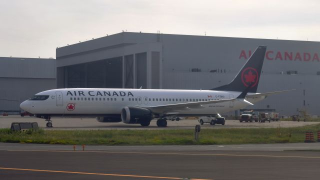 Boeing 737 MAX 8 (C-FSNU) - Air Canada Boeing 737-8 MAX C-FSNU in Toronto 