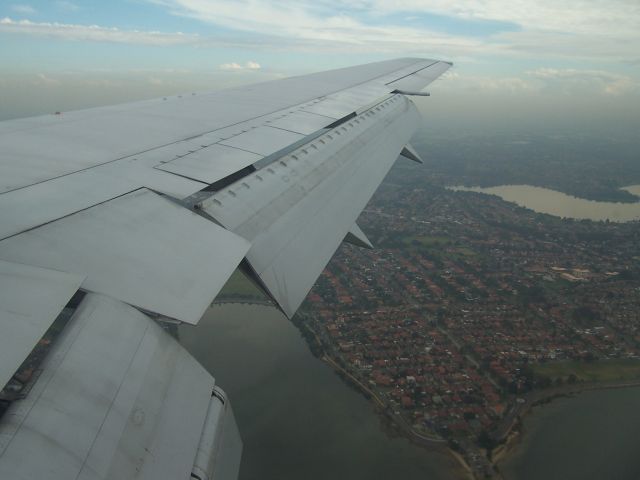 BOEING 767-300 (VH-OGU) - On final approach to YSSY