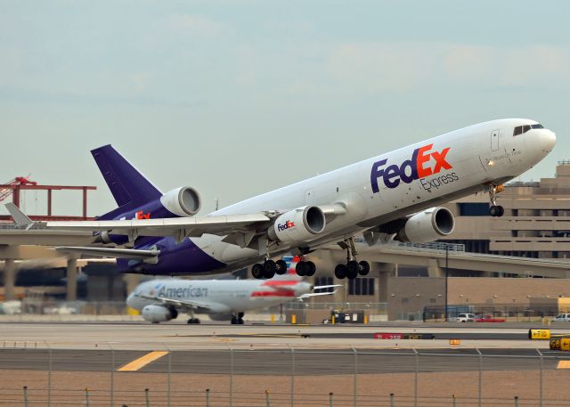 Boeing MD-11 (N593FE)