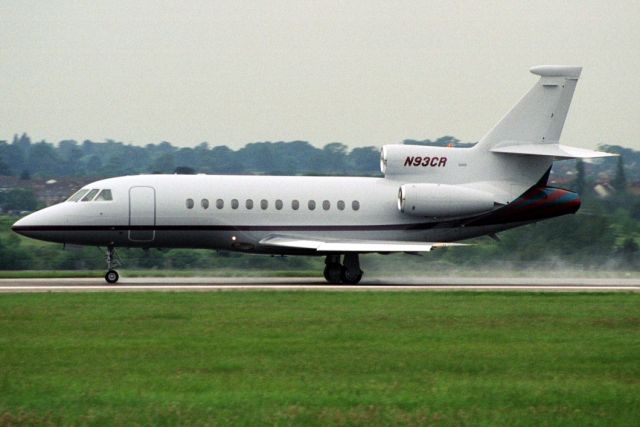 Dassault Falcon 900 (N93CR) - Departing rwy 26 in Jun-02.  Reregistered N900ZA, exported to Switzerland 23-Jun-04 where it became HB-JSY then reregistered D-AHRN.