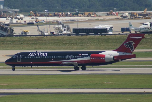 Boeing 717-200 (N891AT) - Atlanta Falcons LogoJet