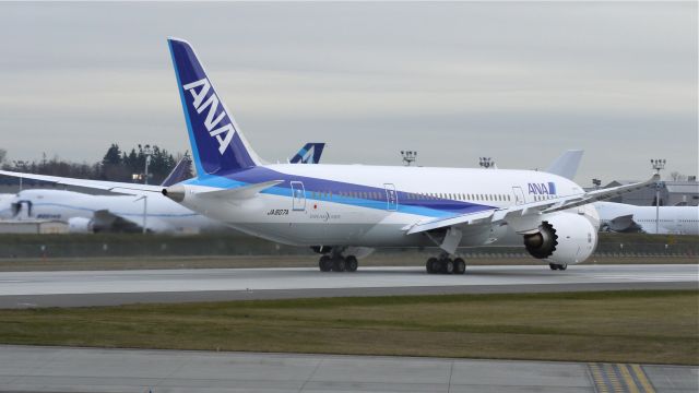 Boeing 787-8 (JA807A) - BOE104 begins its takeoff roll on runway 16R on 12/23/11.