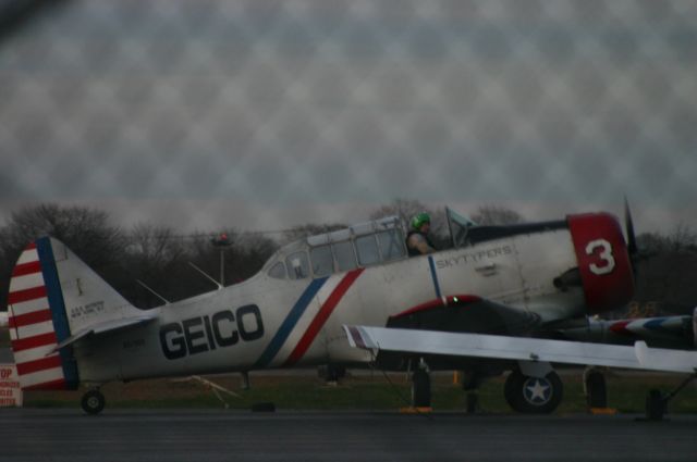 North American T-6 Texan (N52900)