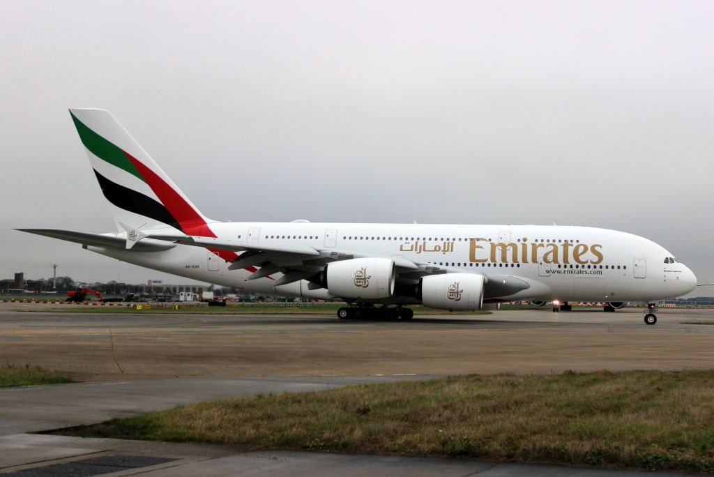 Airbus A380-800 (A6-EVF) - Taxiing to Terminal 3 on 30-Dec-18 operating flight UAE29 from OMDB.