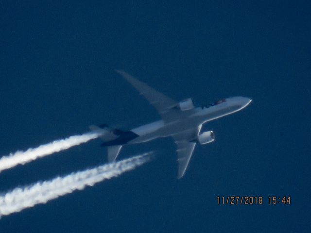 BOEING 777-200LR (N857FD)