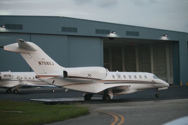 Cessna Citation X (N758XJ)