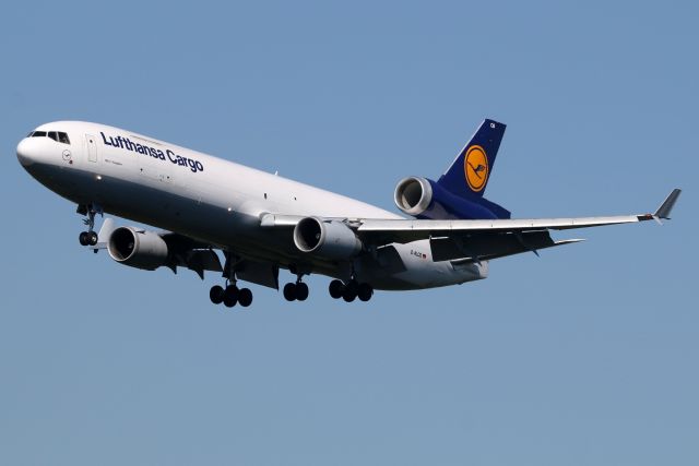 Boeing MD-11 (D-ALCB)