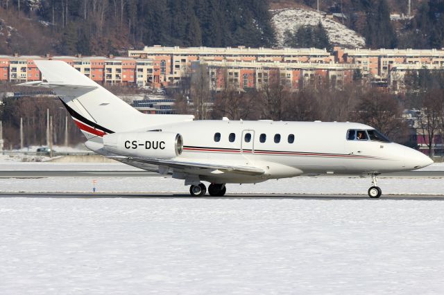 Hawker 800 (CS-DUC)