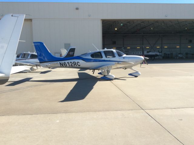 Cirrus SR-22 (N612RC)