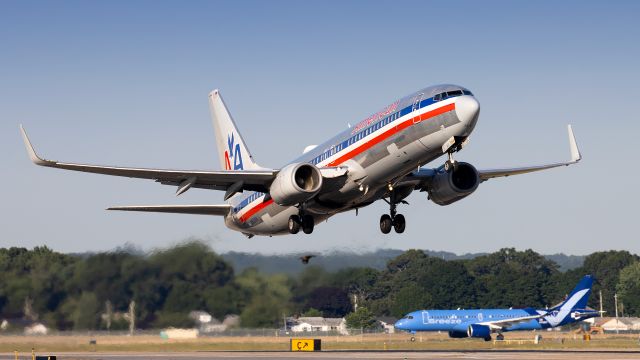 Boeing 737-800 (N921NN) - AA retro livery