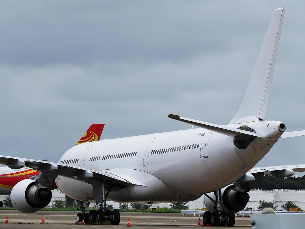 Airbus A330-200 (VP-CBE) - I take a picture on Aug 16, 2017.